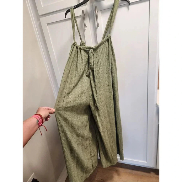 NWT BUCKETLIST Suspender Pants in Olive Lace Eyelet Wide Leg Overalls - Picture 2 of 9